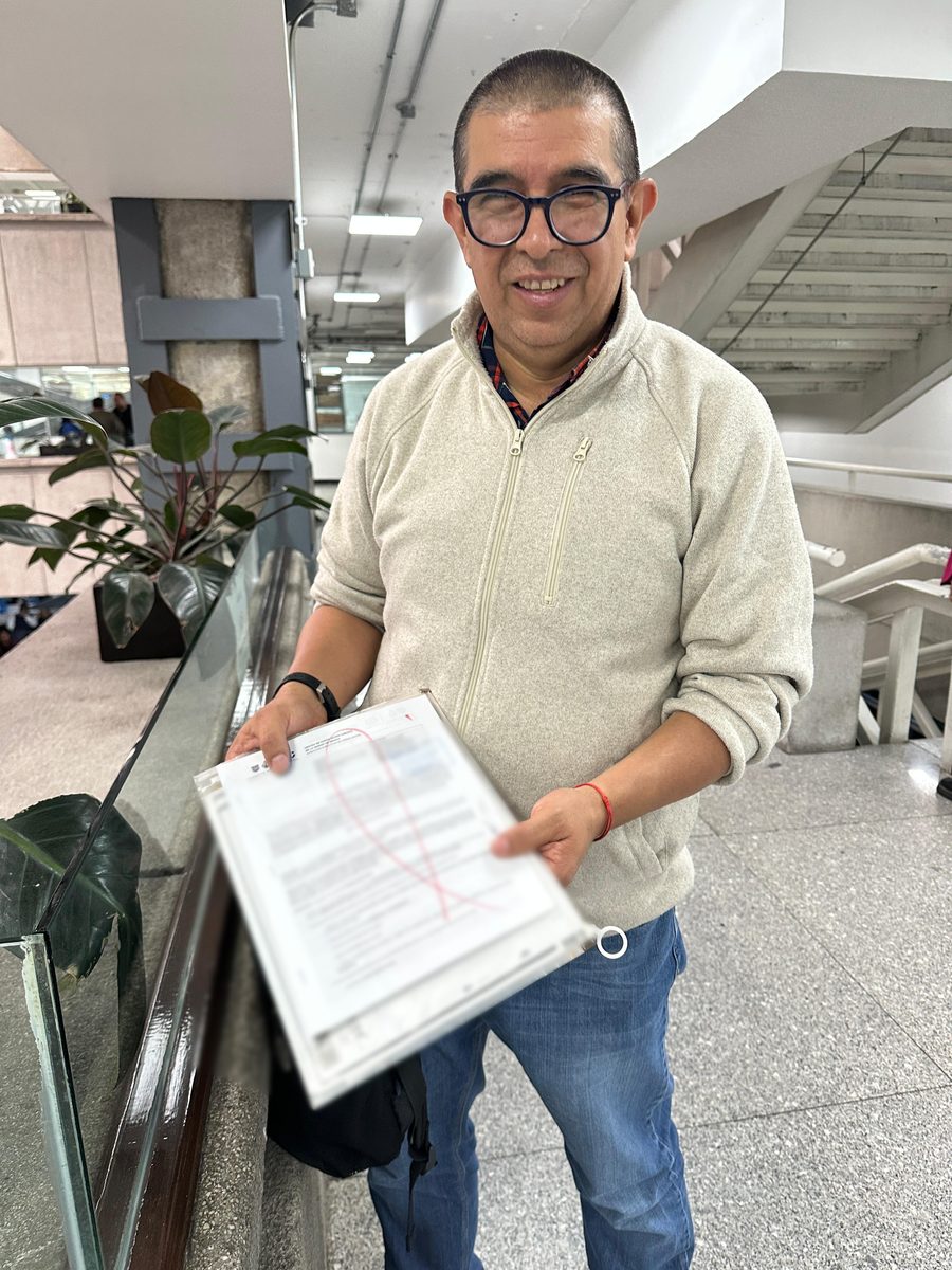 Cliente de Góngora & Asociados con el convenio de su caso