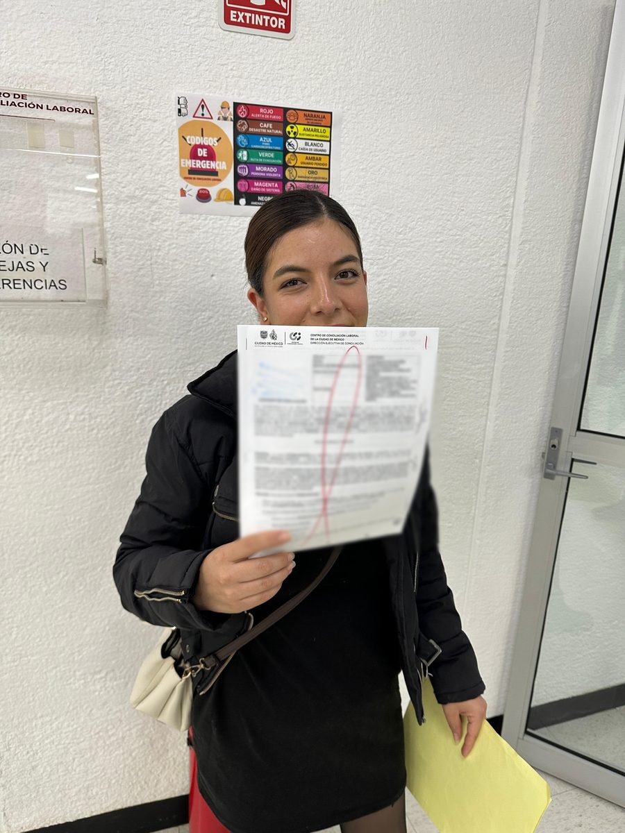 Clienta de Góngora & Asociados con el convenio de su caso